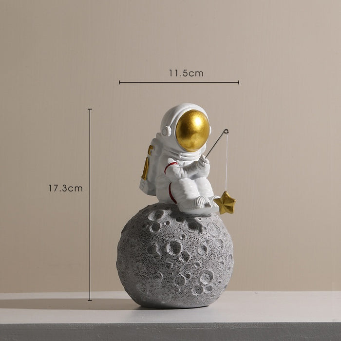 Fishing Star Astronaut Statue - Creative Living