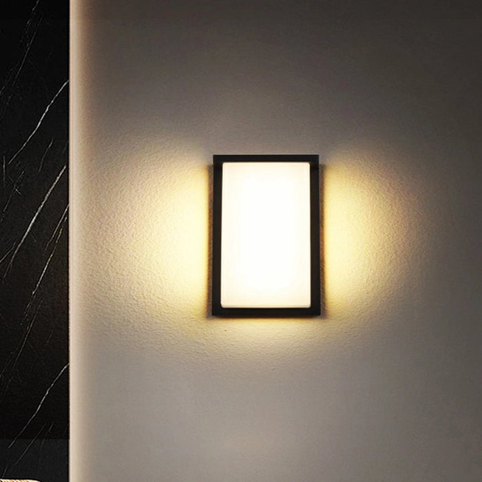 VistaBlock Outdoor Waterproof LED Wall Lamp from Creative-Living.co.za